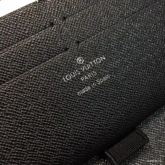 WIS Zip wallet Louis Vuitton supreme 0531